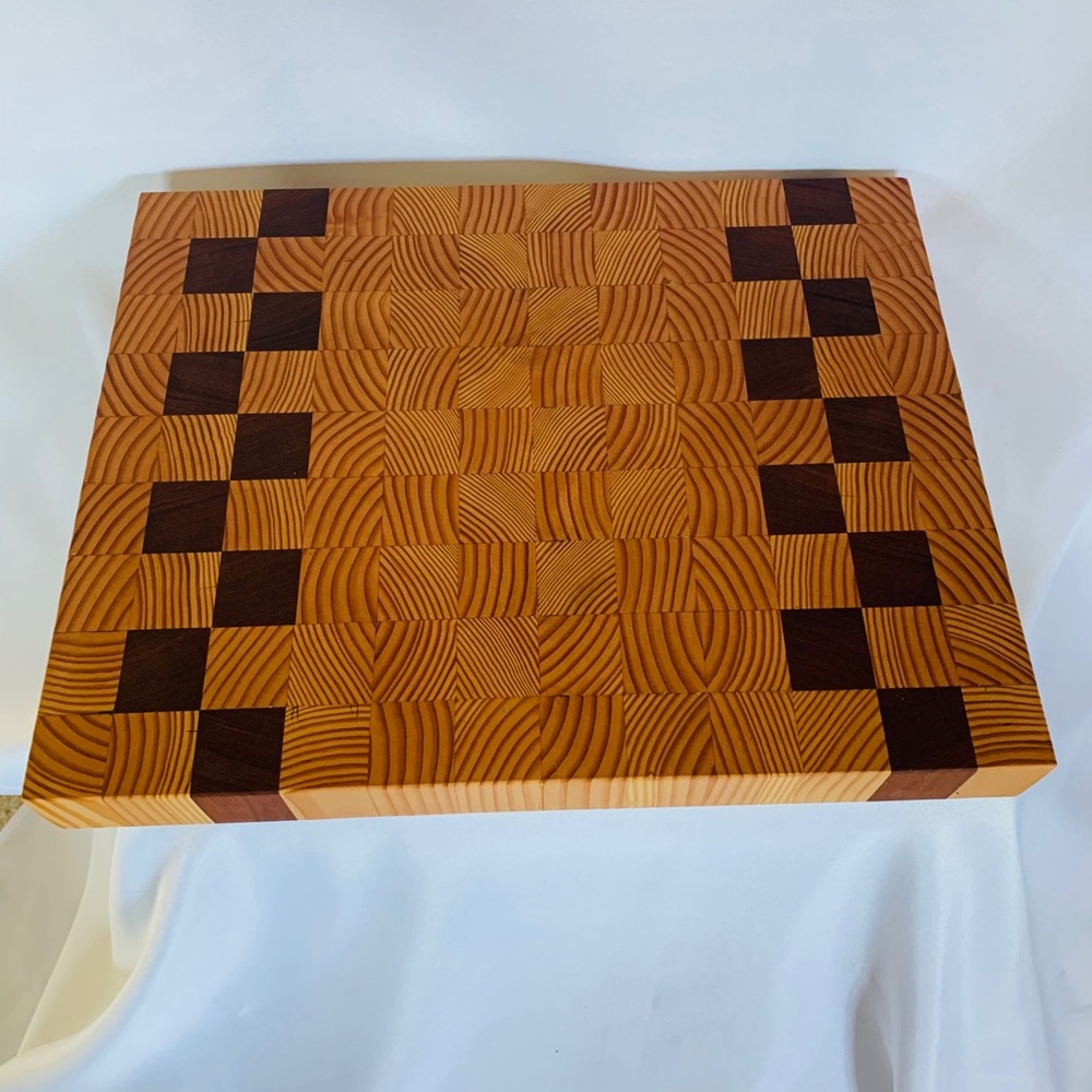 End grain cutting board